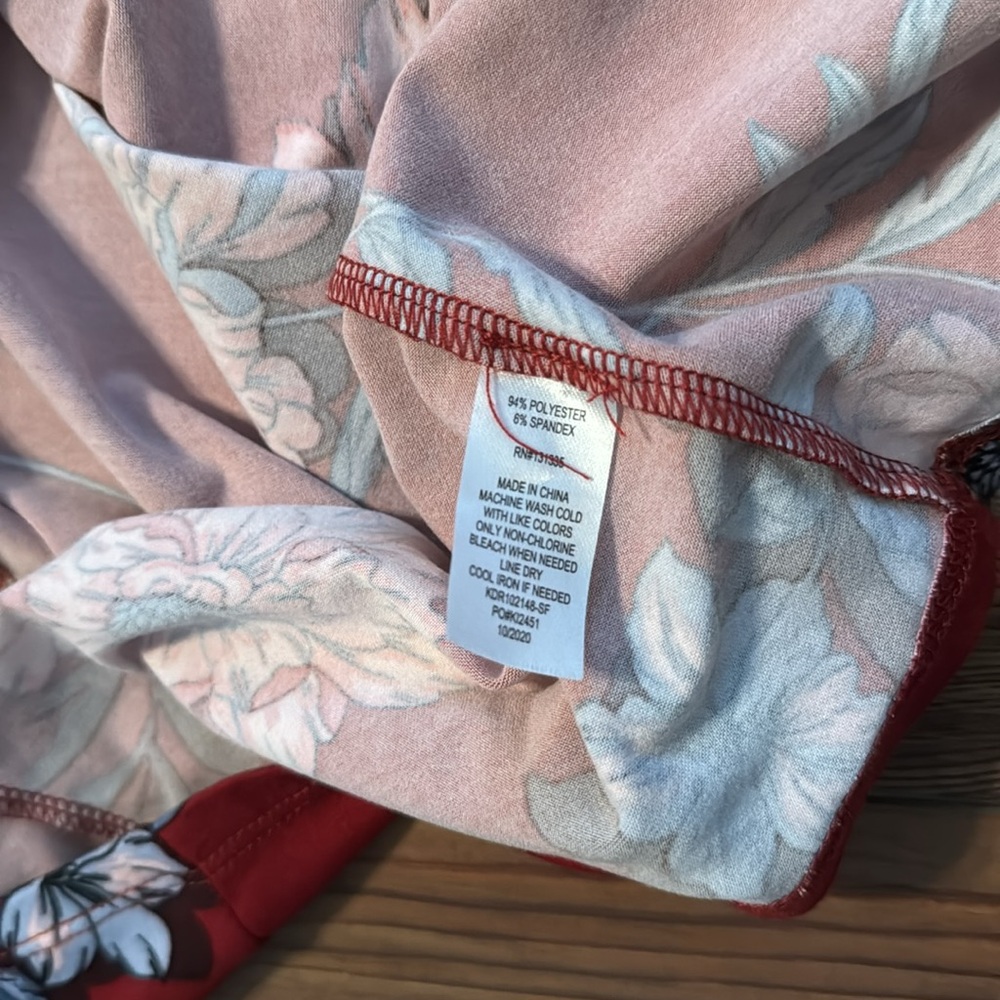Nine Britton super soft dark red floral dress - Picture 4 of 7